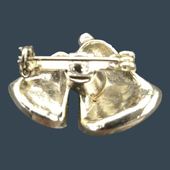 Christmas Bells Ringing Pin Brooch Vintage Holiday Jewelry - Picture 3 of 4